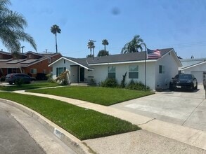 Building Photo - 1801 Lorella Ave