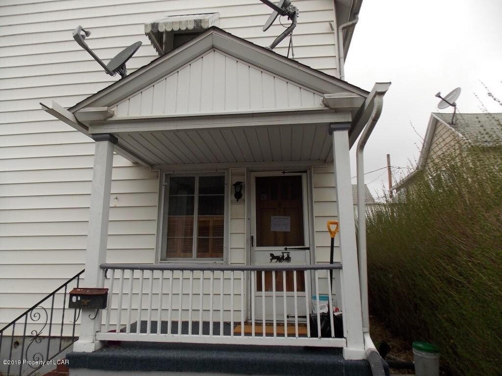 238 1/2 Zerby Ave, Kingston, PA 18704 Room for Rent in Kingston, PA