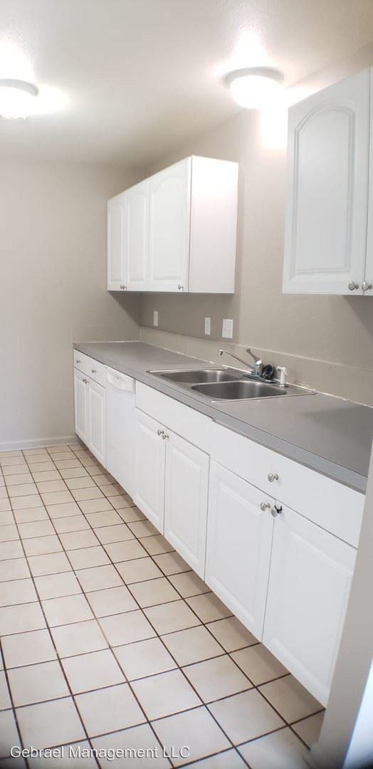 Foto del edificio - 4137 W Court St