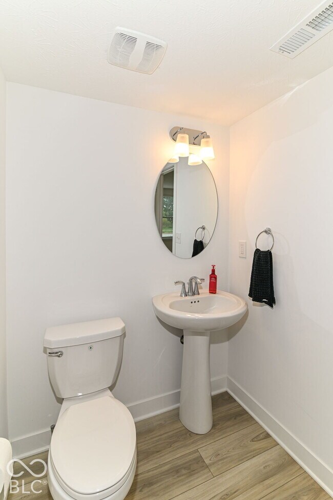 Foto del edificio - 13447 E 134th St