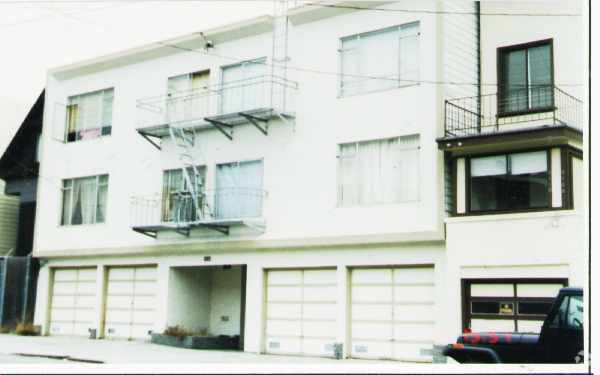 Building Photo - 6112 California St