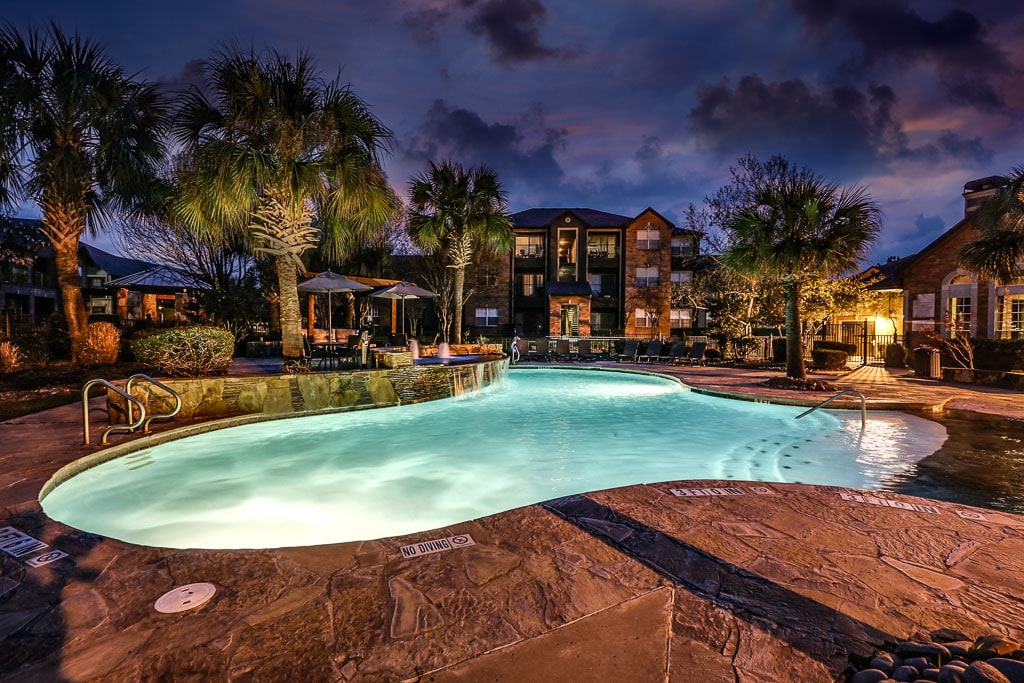 Primary Photo - River Pointe