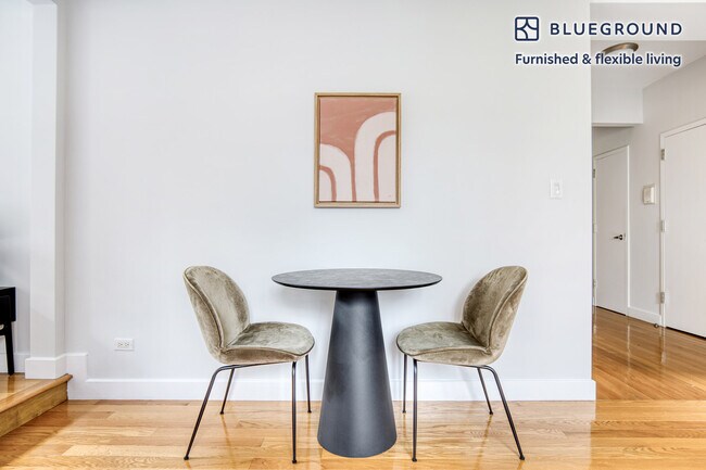 Foto del edificio - 252 E 61st St