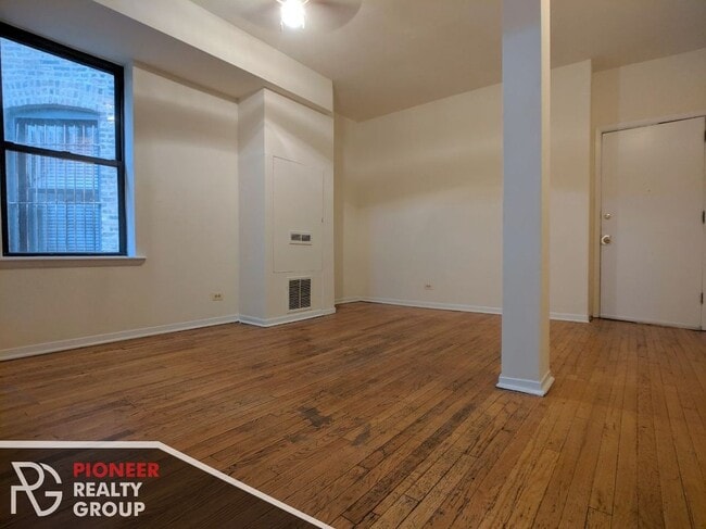 Building Photo - 2319 N Kedzie Blvd