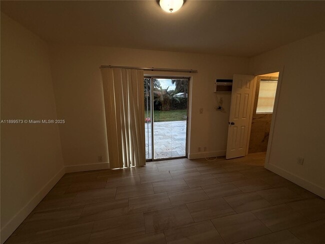 Foto del edificio - 930 SW 29th St