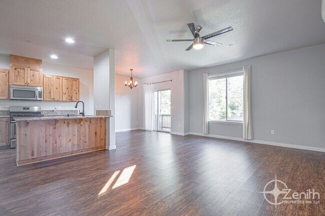 Building Photo - 188 N 41st Pl