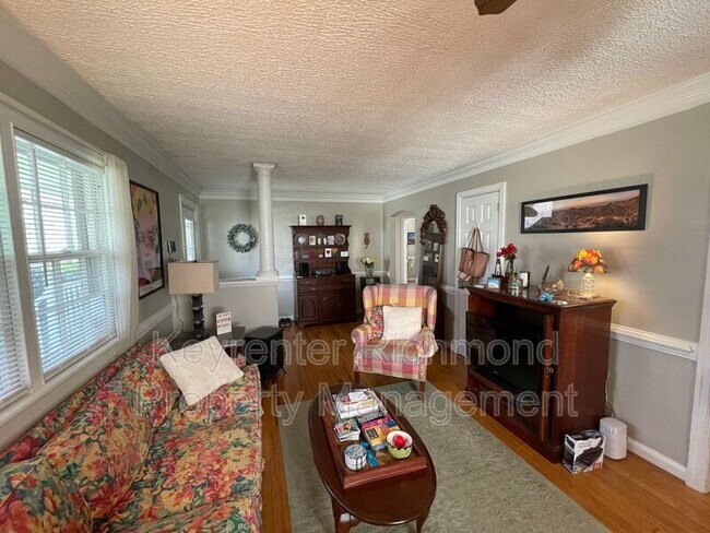 Foto del edificio - 6517 W Grace St