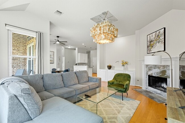 Building Photo - 11611 Summer Moon Dr