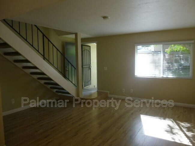Building Photo - 2522 White Oak Pl