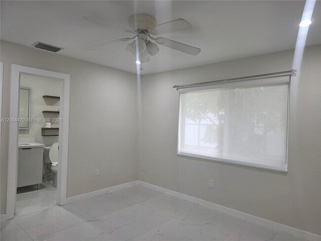 Foto del edificio - 16203 SW 302nd St