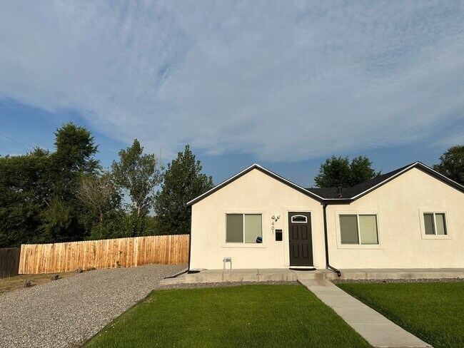BEAUTIFUL 3bd/2ba Home in Denver, CO! Avai... - BEAUTIFUL 3bd/2ba Home in Denver, CO! Avai...