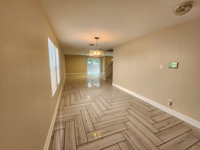 Foto del edificio - 9915 Amber Ledge