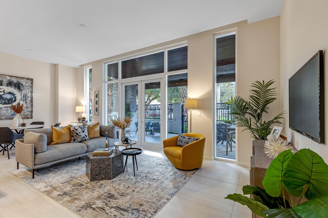 Foto principal - 200 SE Mizner Blvd