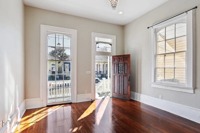 Foto del edificio - 2823 Baronne St