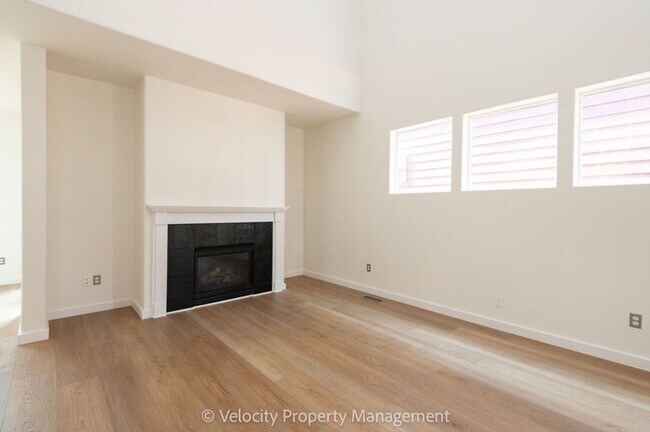 Foto del edificio - SW Bend Home in River Canyon Estates!