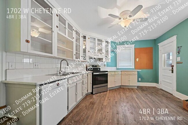 Foto del edificio - 1702 W Cheyenne Rd