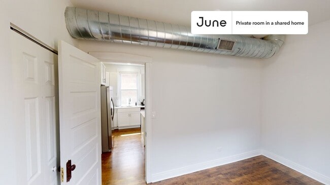 Building Photo - Room in Shared 4 bed/2 bath home