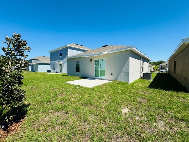 Foto del edificio - Ready to move-in April 3rd!!! BRAND NEW 3 ...