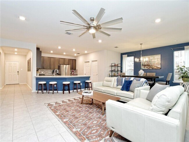 Building Photo - 1813 Bogata Ln