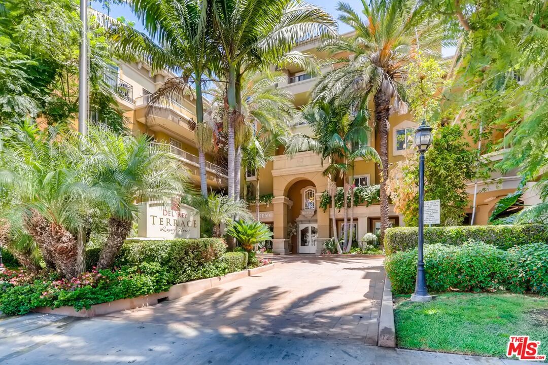 Foto principal - 4060 Glencoe Ave