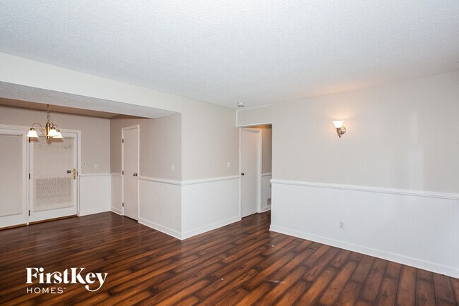 Foto del edificio - 111 Timberlake Ct