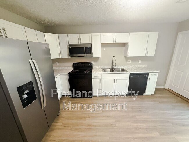 Building Photo - 6410 Rockford Dr