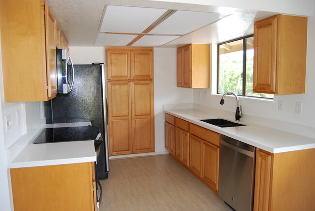 Kitchen - 98-1704 Kaahumanu St