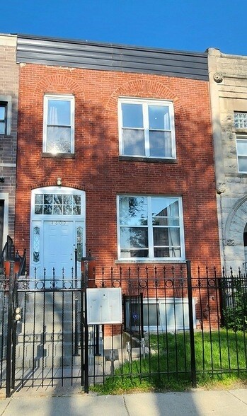 Foto principal - 4609 S Vincennes Ave