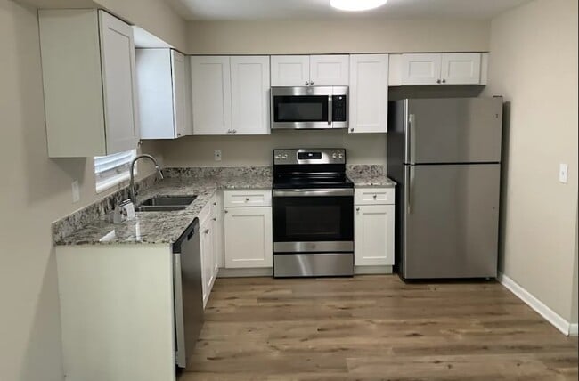 Building Photo - 408 Tupelo Rd