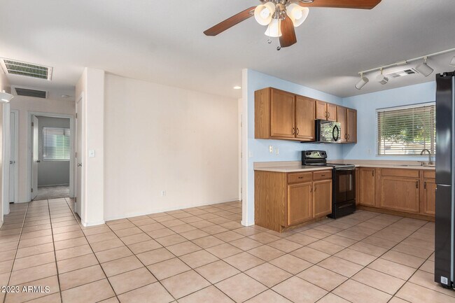 Building Photo - 13367 W Watson Ln