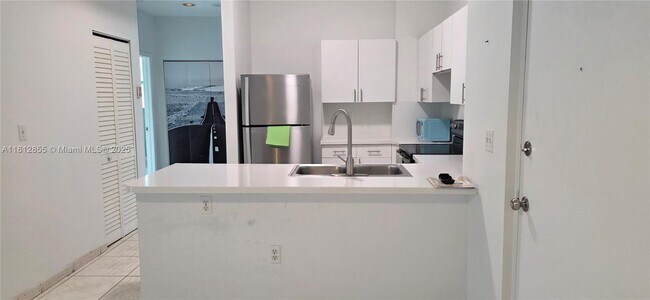 Foto del edificio - 104 SW 9th St