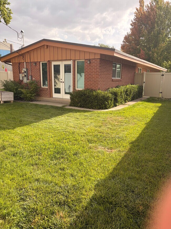Building Photo - 4359 S 645 E