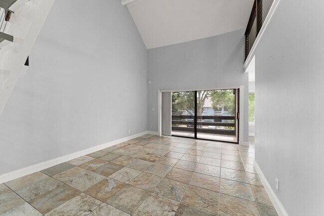 Foto del edificio - Great Month to Month rental opportunity in Altamonte Springs!