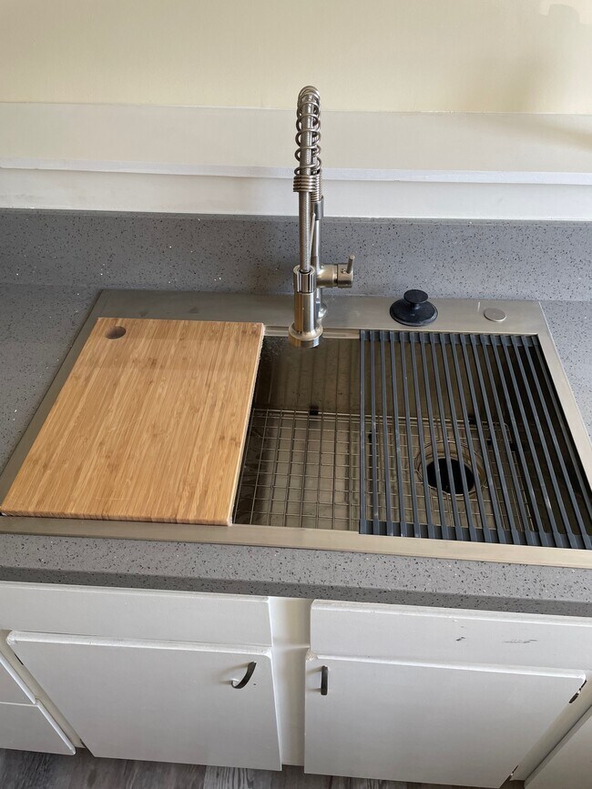 New Stainless Steel Farmhouse Sink - 13303 S Normandie Ave