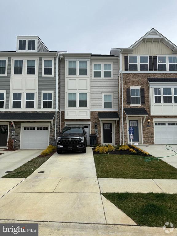 Building Photo - 11075 Corvin Pl