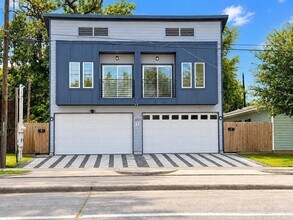 Building Photo - 3923 Yale St