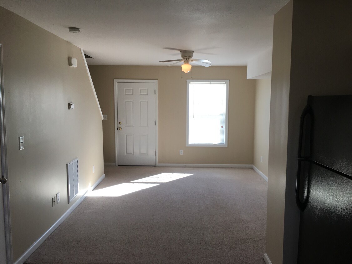 Foto del edificio - 793 Cherrybark Ln