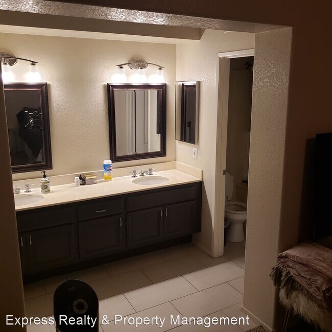 Foto del edificio - 3 br, 2 bath House - 1634 Villnes Ave