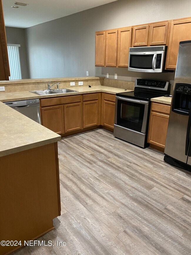 Foto del edificio - 3680 Creswick Cir