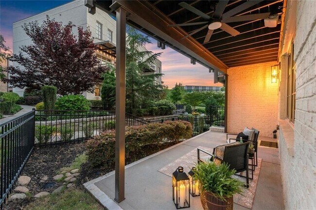 Foto del edificio - 1910 Bay Line Ln