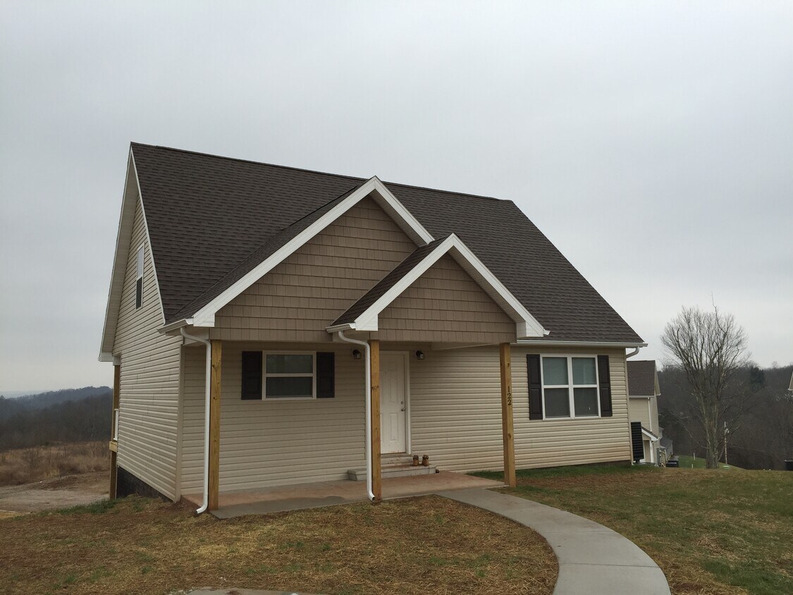 122 Stoney Creek Ln, Parkersburg, WV 26104 House Rental in