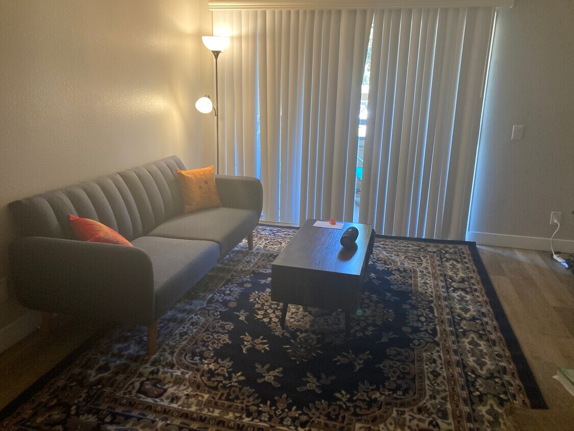 Foto principal - 670 Morningside Dr