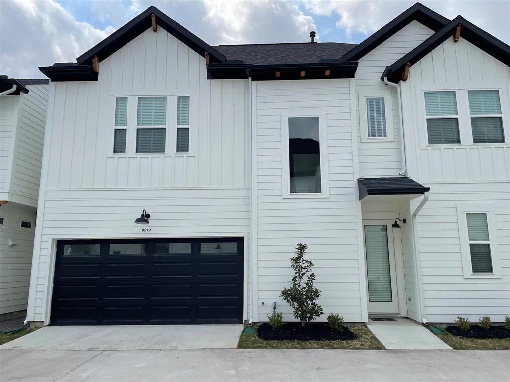 Foto principal - 8919 Knoll Villas St