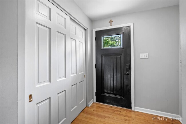 Foto del edificio - 120 W Hillside Ave