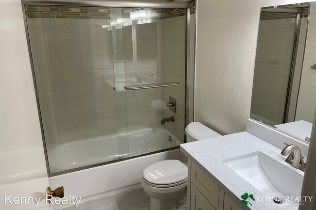 Building Photo - 3 br, 2.5 bath House - 817 Vespucci Lane