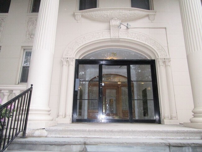 Foto del edificio - 74 Fenway