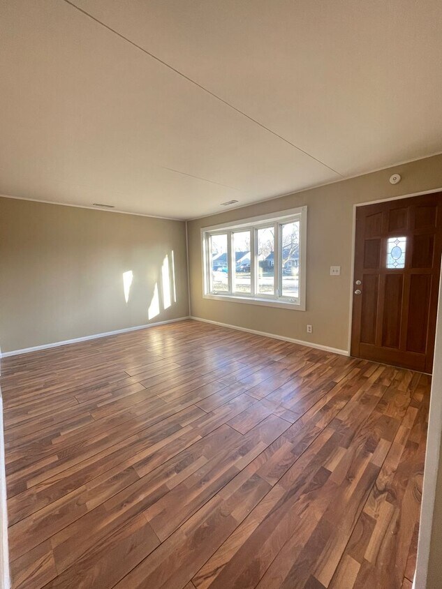 Primary Photo - 3 Bedroom Single Family Home