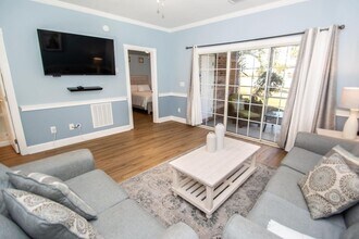 Building Photo - 4868 Dahlia Ct