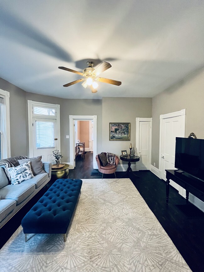 Building Photo - 344 Tusculum Ave