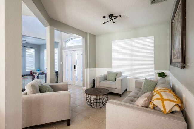 Foto del edificio - 2443 Greenwillow Dr